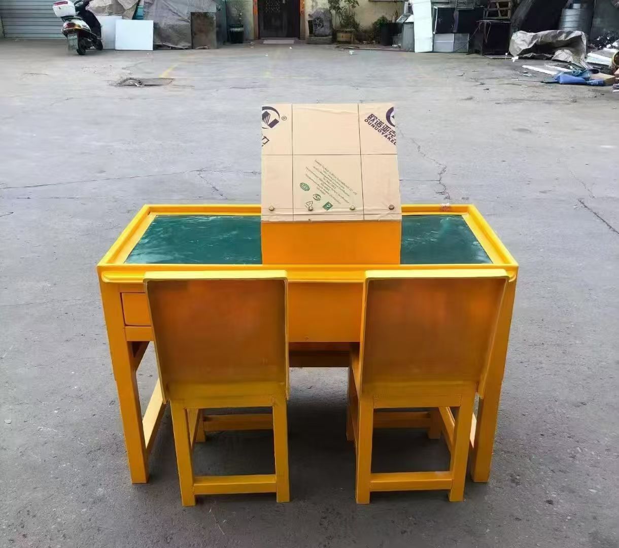 沙湾防静电导通桌井下煤矿火工品发放桌：危险品流转的安全守护者